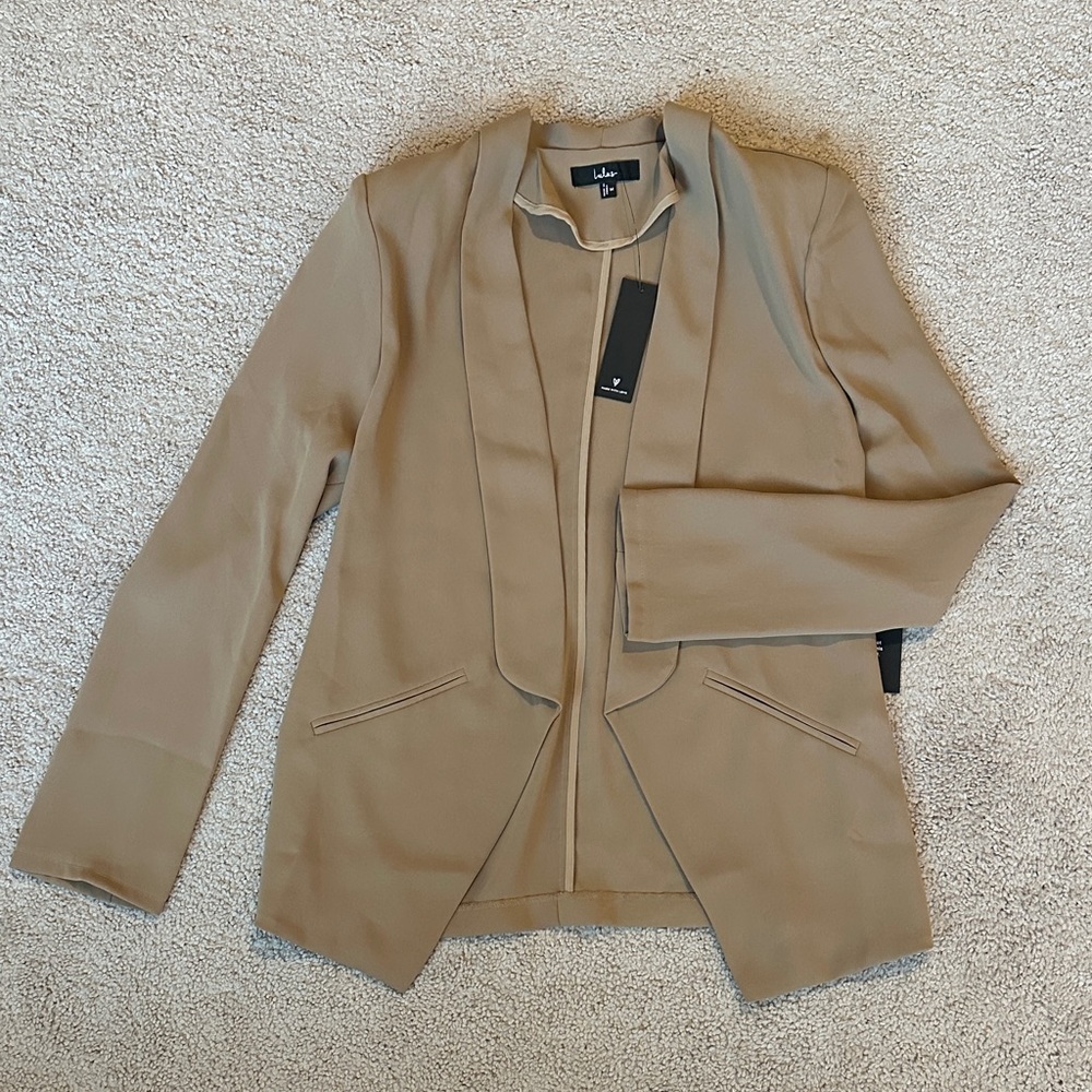 Lulu's Classic Tan Blazer for Women- Size Medium NWT